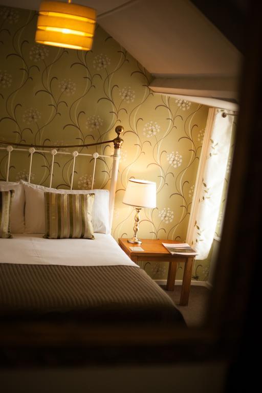 Hollybush Inn Greenhaugh الغرفة الصورة