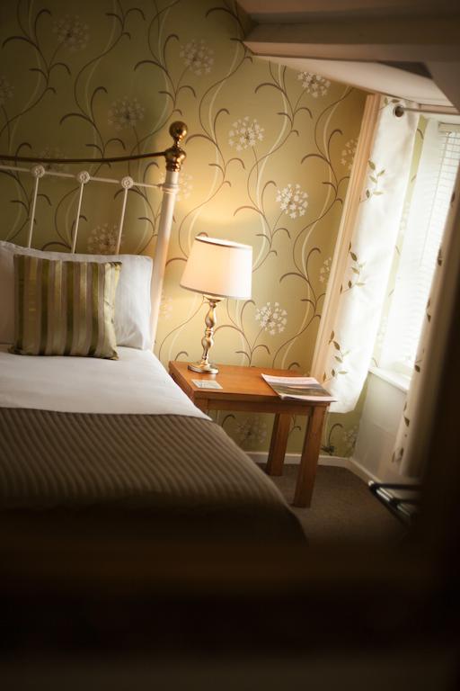 Hollybush Inn Greenhaugh الغرفة الصورة