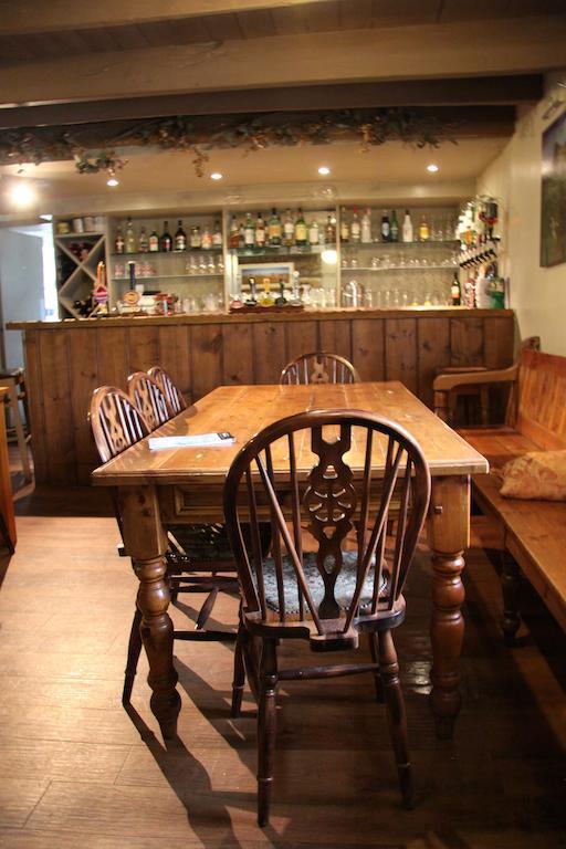 Hollybush Inn Greenhaugh المظهر الخارجي الصورة